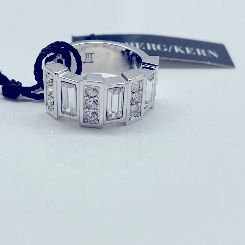 Danish new silver ring with Swarovski crystals and jewelry pouch.